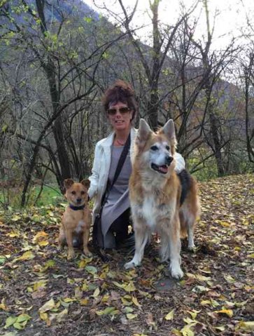 Jane with Sasha and Julio, after a nice autumnal walk in S.Switzerland, on their journey from Ostuni in S.Italy to Doncaster in S.Yorkshire.